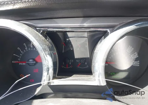 2008 Ford Mustang Gt Deluxe/Gt Premium z USA, uszkodzony, nr VIN 1ZVHT82H985151877